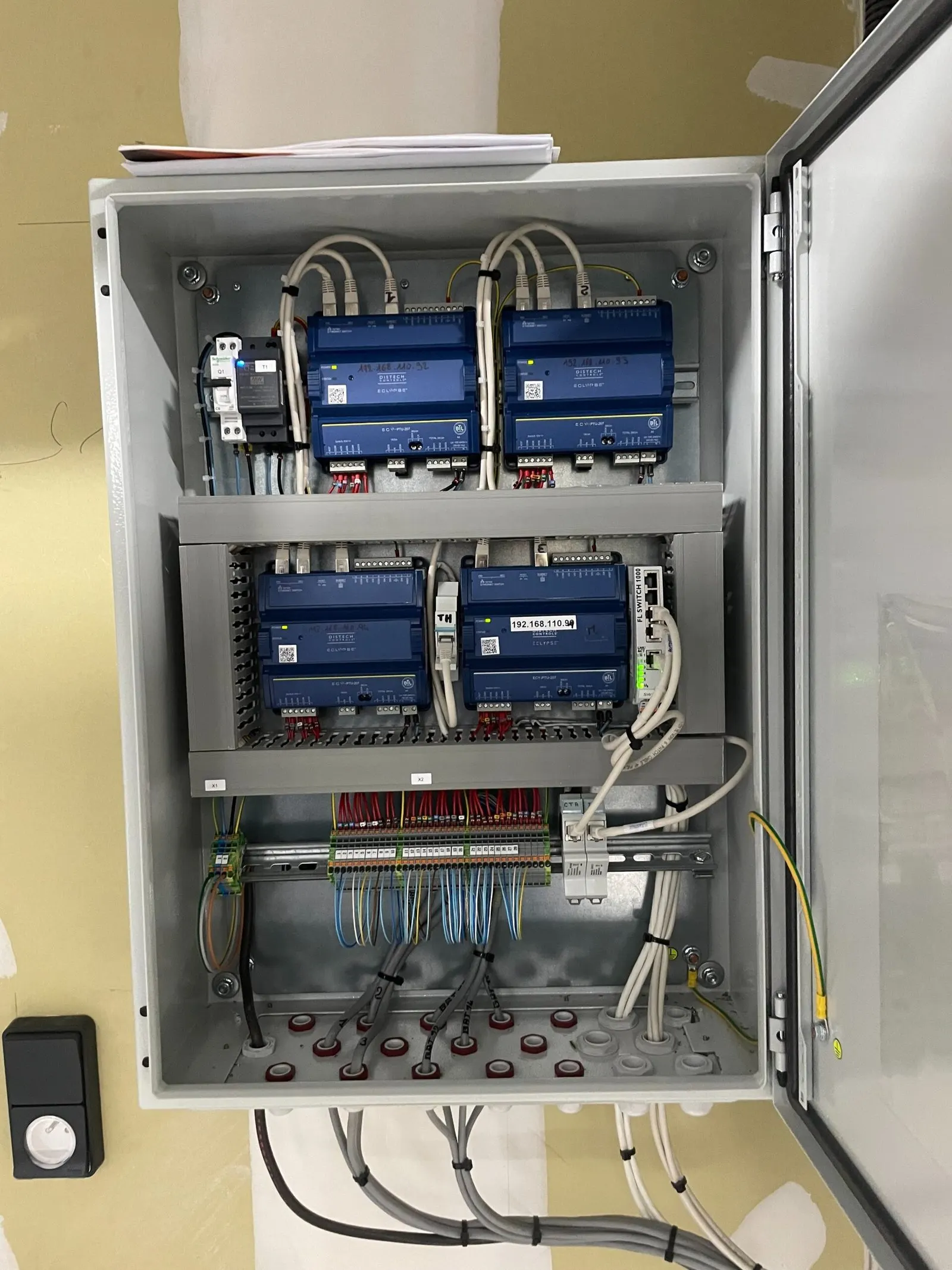Armoire de gestion technique centralisée câblée par BENETIERE